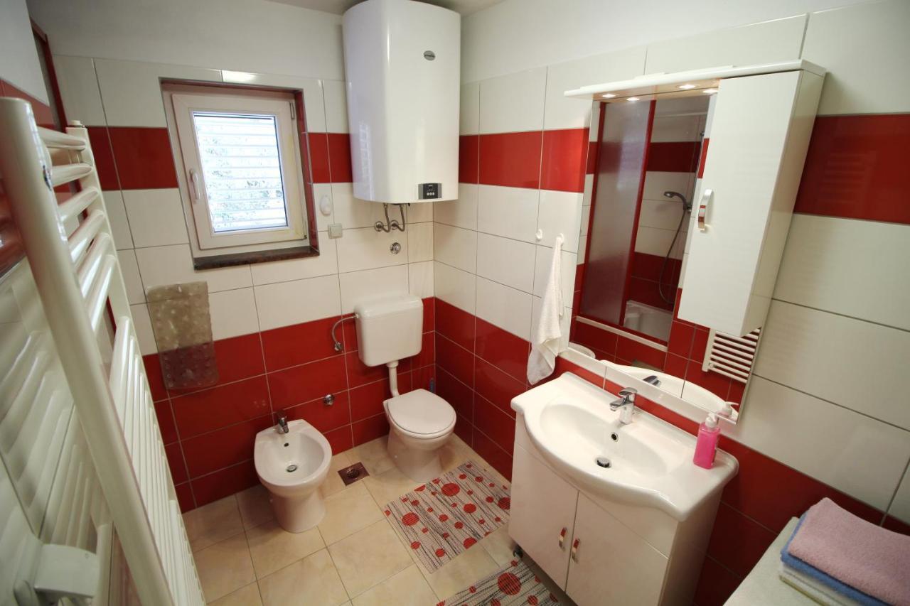 Apartment Duda Petrcane Bagian luar foto